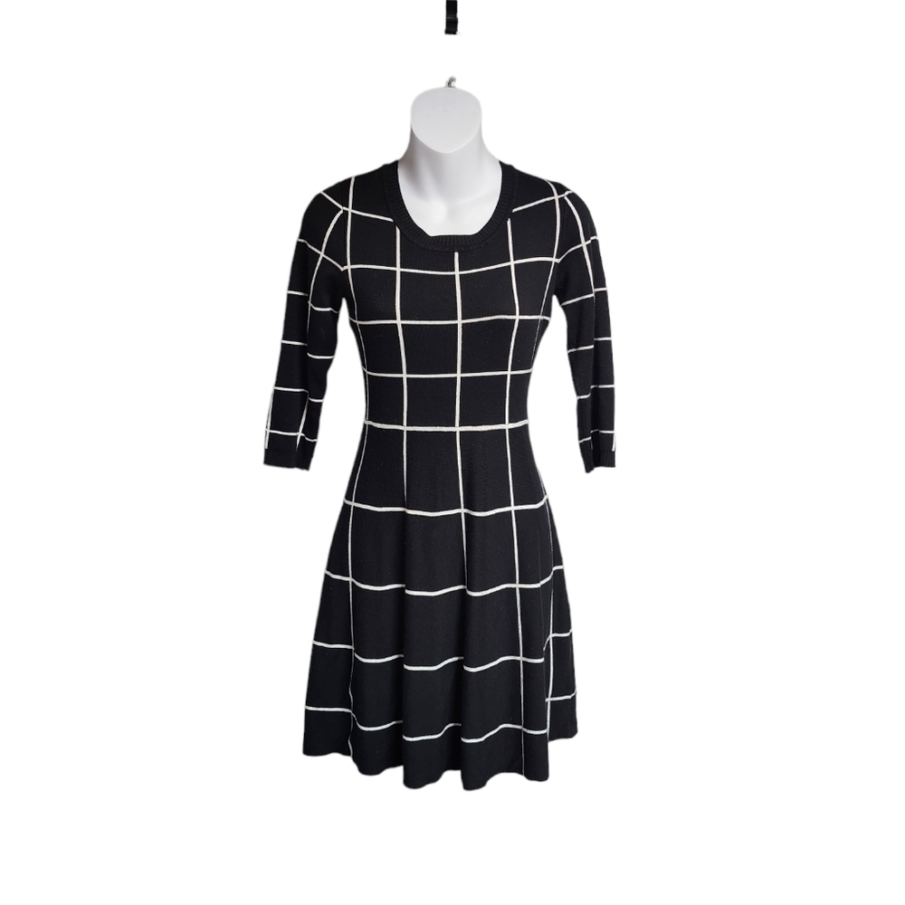 REWIND Block Patterned Dress - Picture 2 of 8